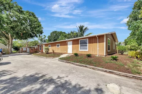 201 Dixieland Dr, Fort Pierce, FL 34982
