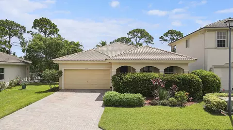 5055 SE Askew, Stuart, FL 34997 photo 1