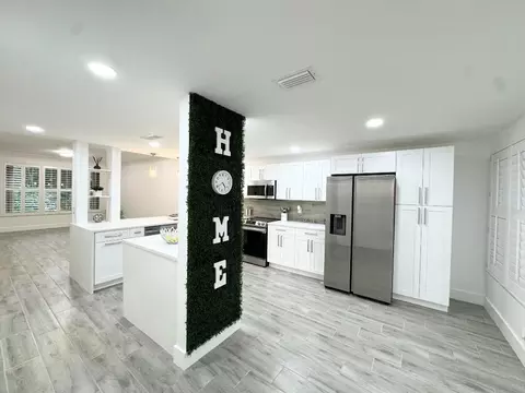 5230 SE Seascape #102, Stuart, FL 34997