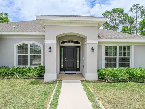 2211 SE Berkshire Blvd, Port Saint Lucie, FL 34952