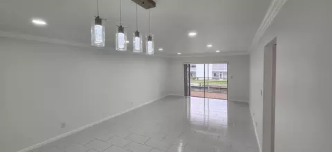 117 Lehane Ter #203, North Palm Beach, FL 33408