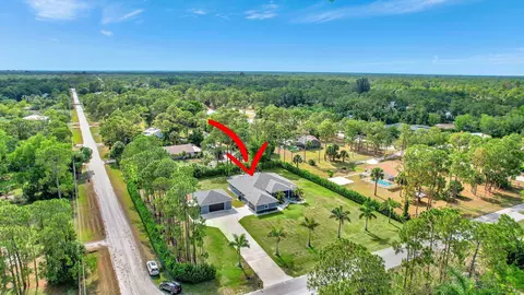 7445 Apache Blvd, The Acreage, FL 33470