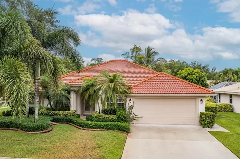 151 Silver Bell Cres, Royal Palm Beach, FL 33411
