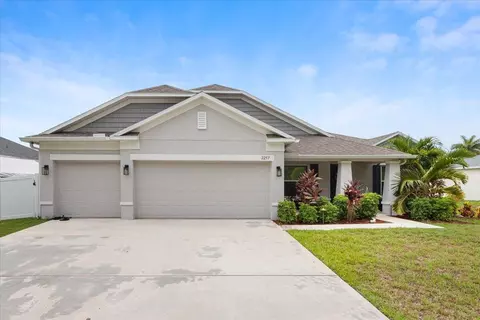 2257 SW Kenwick Ave, Port Saint Lucie, FL 34953