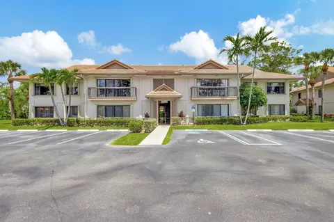 1107 Duncan Cir #102, Palm Beach Gardens, FL 33418