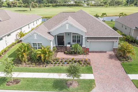 7129 E Village Square Sq, Vero Beach, FL 32966