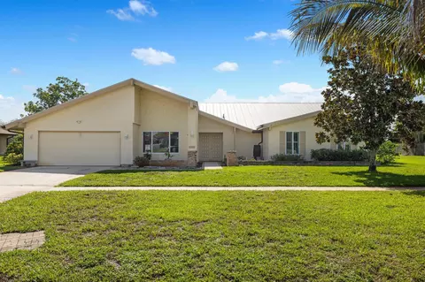 2465 SE Gowin Dr, Port Saint Lucie, FL 34952
