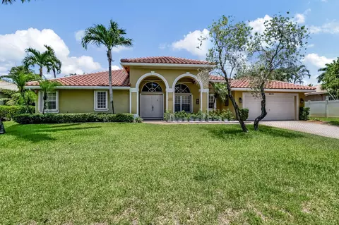 9631 Carissa Rd, Boynton Beach, FL 33436