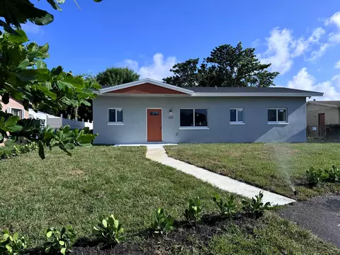 226 NE 7th Ave, Boynton Beach, FL 33435