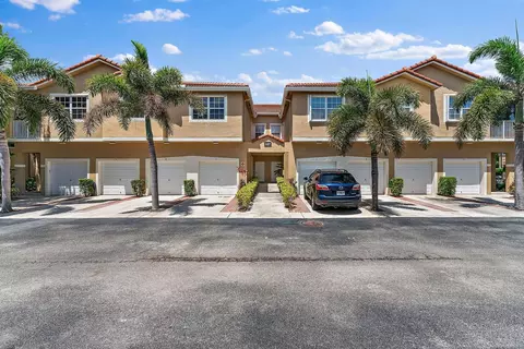 117 Lighthouse Cir #C, Tequesta, FL 33469