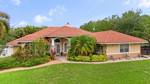 5440 NW Comer St, Port Saint Lucie, FL 34986