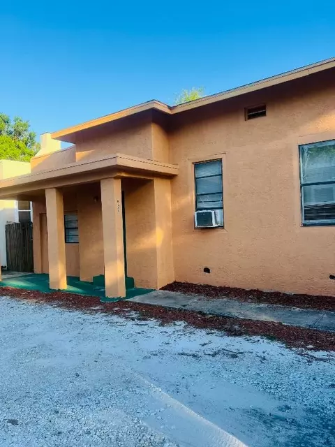 626 Texas Ct, Fort Pierce, FL 34950