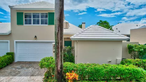 17150 Bermuda Village Dr, Boca Raton, FL 33487