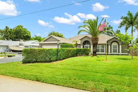 933 SW Nichols Ter, Port Saint Lucie, FL 34953
