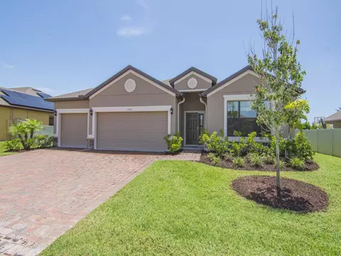 5593 1st Sq, Vero Beach, FL 32968