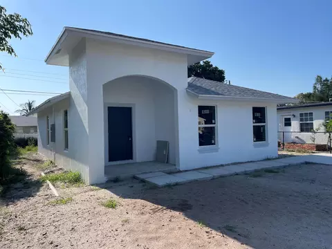 7964 Overlook Rd, Lake Worth, FL 33462