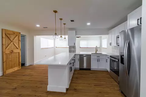 432 W Shadyside Cir, West Palm Beach, FL 33415
