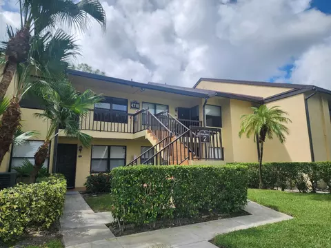4710 Lucerne Lakes Blvd #203, Lake Worth, FL 33467