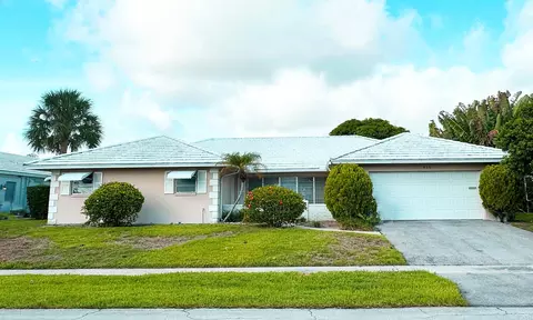 950 Holly Ln, Boca Raton, FL 33486