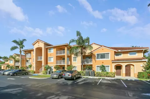 231 SW Palm Dr #205, Port Saint Lucie, FL 34986