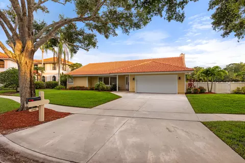 6752 Viewpoint Ct, Jupiter, FL 33458