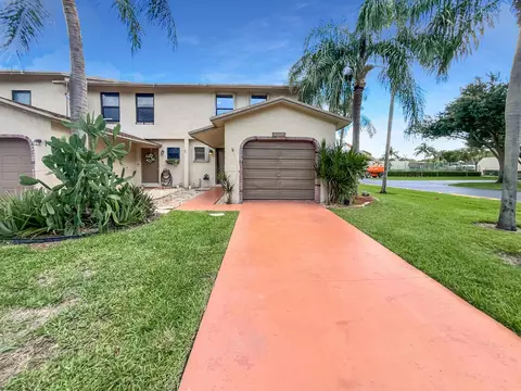 8939 SW 21st Ct #F, Boca Raton, FL 33433