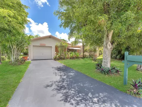 7004 NW 94th Ter, Tamarac, FL 33321