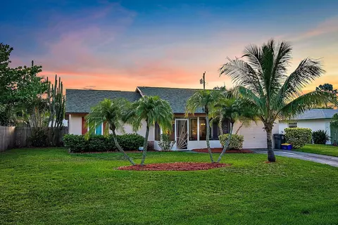 17659 Pittsburgh Dr, Jupiter, FL 33458