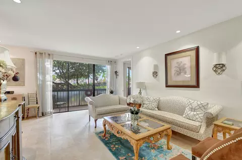 1714 Bridgewood Dr, Boca Raton, FL 33434