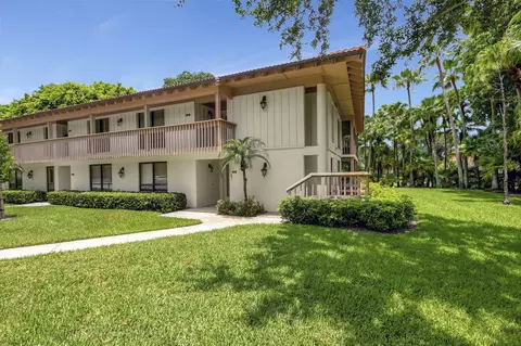 106 Brackenwood Rd, Palm Beach Gardens, FL 33418