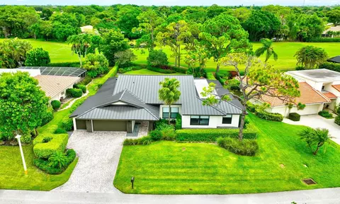 4889 Pineview, Delray Beach, FL 33445