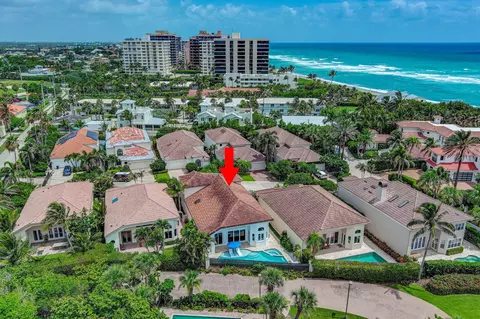 303 Alicante Dr, Juno Beach, FL 33408
