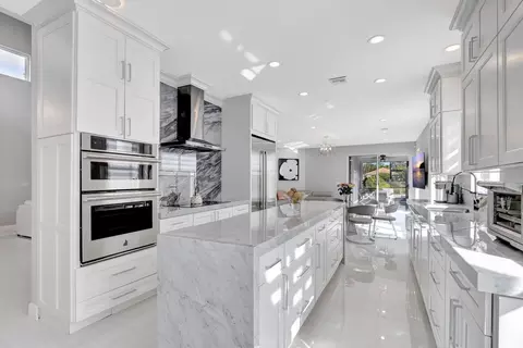 6650 NW 24th Ter, Boca Raton, FL 33496