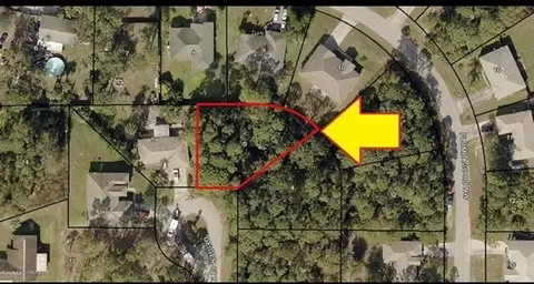 597 Geiger NW, Palm Bay, FL 32907