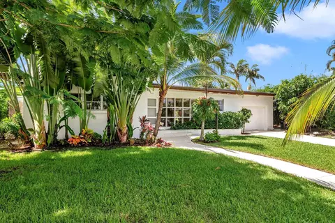 151 Bryn Mawr Dr, Lake Worth Beach, FL 33460