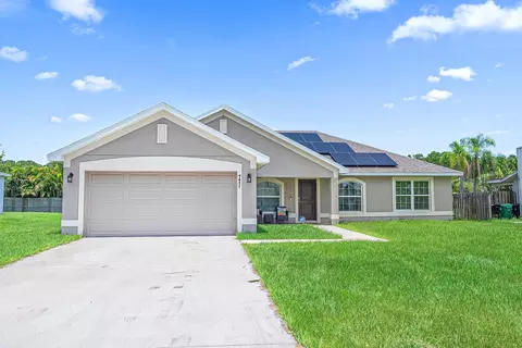 771 SE Starflower Ave, Port Saint Lucie, FL 34983