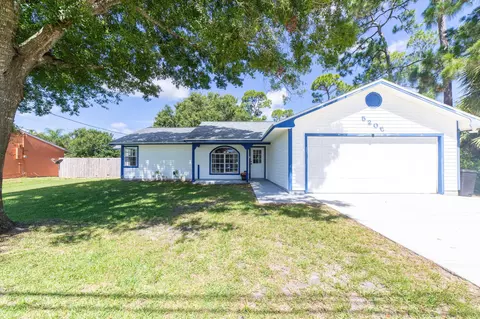 5205 Birch Dr, Fort Pierce, FL 34982