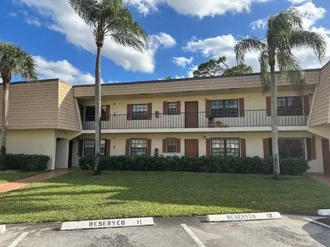 4111 Oak Ter, Greenacres, FL 33463