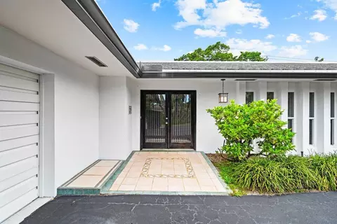 229 Golfview Dr, Tequesta, FL 33469
