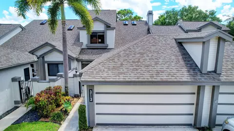 313 Landings Blvd, Greenacres, FL 33413