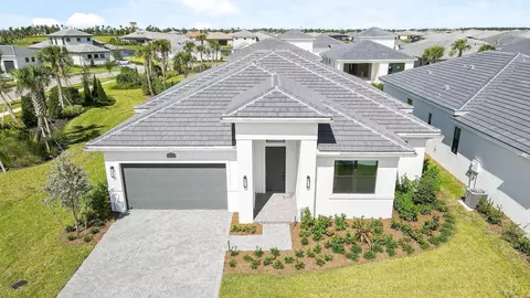 10080 SW Latium Way, Port Saint Lucie, FL 34987