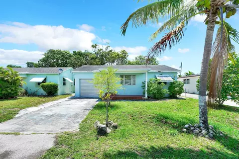 410 N 7th St, Lantana, FL 33462