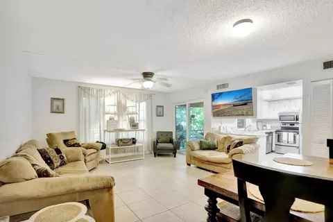 4230 NW 21st #244, Lauderhill, FL 33313