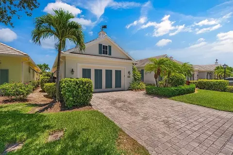 9160 Seasons Ter, Vero Beach, FL 32963