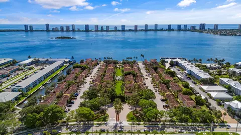1050 Lake Shore Dr #202, Lake Park, FL 33403