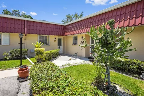 301 Cape Cod Cir, Lake Worth, FL 33467