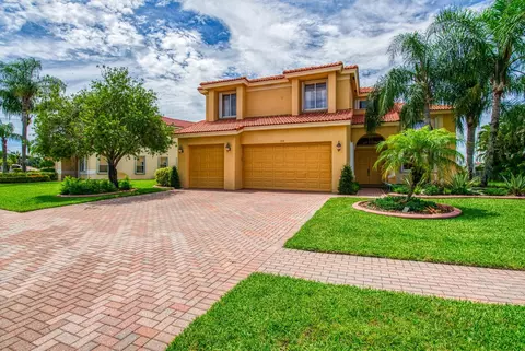 118 Tuscany Dr, Royal Palm Beach, FL 33411