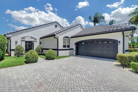 8268 Bob O Link Dr, West Palm Beach, FL 33412