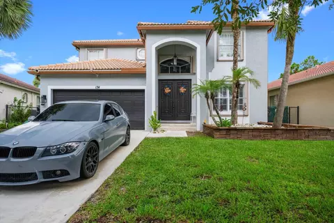 174 Seminole Lakes Dr, Royal Palm Beach, FL 33411