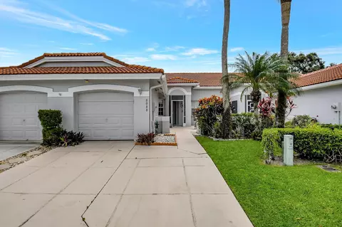 8088 Summer Shores Dr, Delray Beach, FL 33446